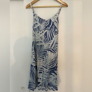 Fun Tommy Bahama dress with cut out in back